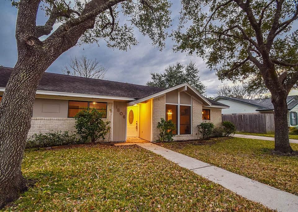 1st image of 1806 Crooked Creek Ln