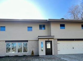 1003 Harrison Dr, Minot, ND 58703