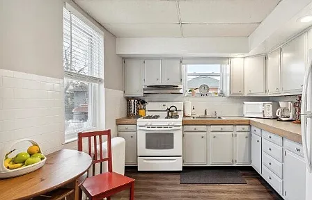 292 N Wycombe Ave — Photo 10