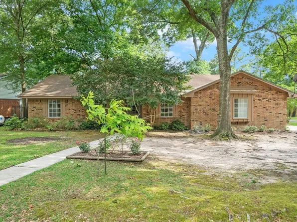 100 Montrose Cir, Conroe, TX 77301