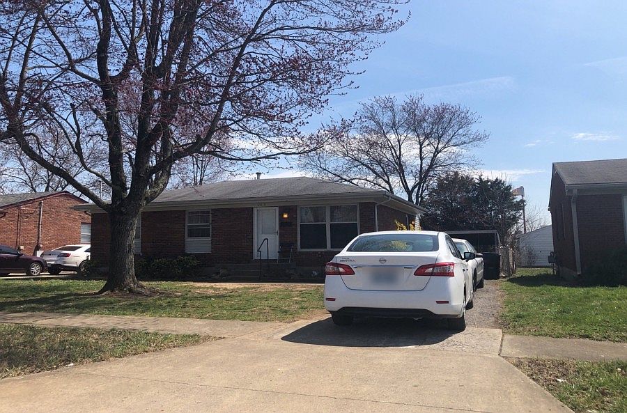 2nd image of 2810 Girard Dr