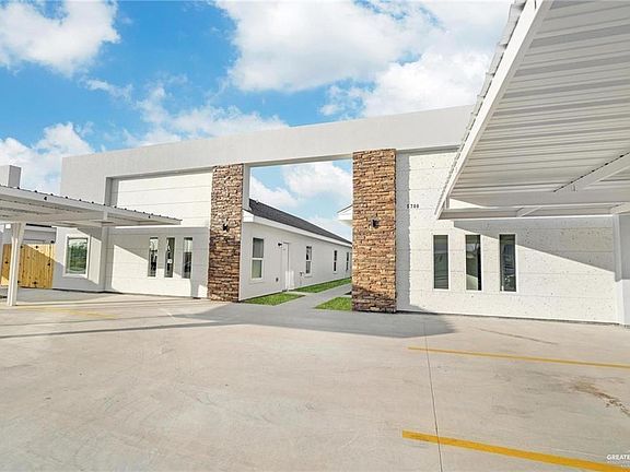 3rd image of 5700 Northwestern Ave #3