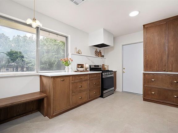 5th image of 3504 Chetwood Dr