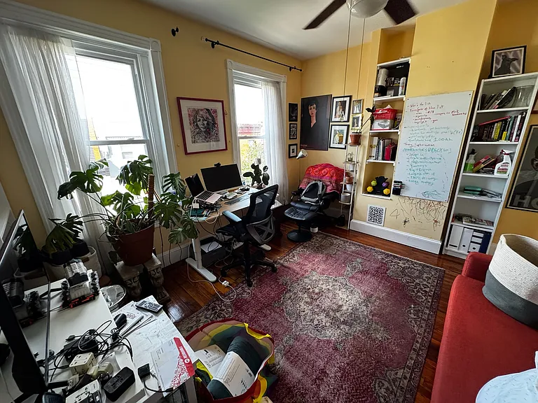 426 Tasker St — Photo 45