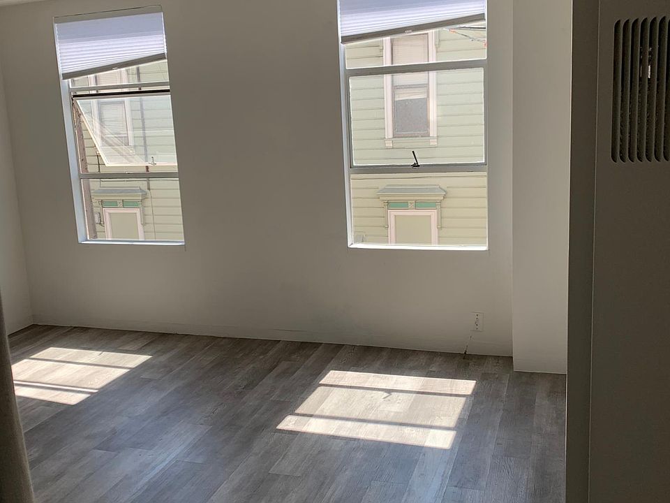 2nd image of 3143 Fillmore St APT 203