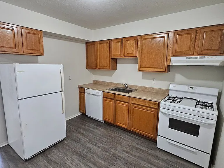 71-127 E Sprague Rd — Photo 30