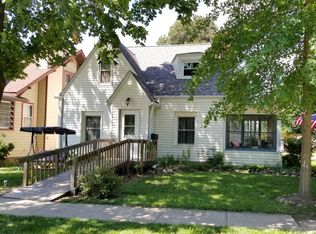 106 E 2nd St, Prophetstown, IL 61277