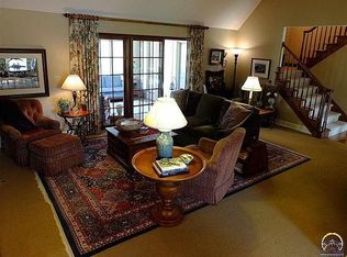 5801 SW Turnberry Ct, Topeka, KS 66614