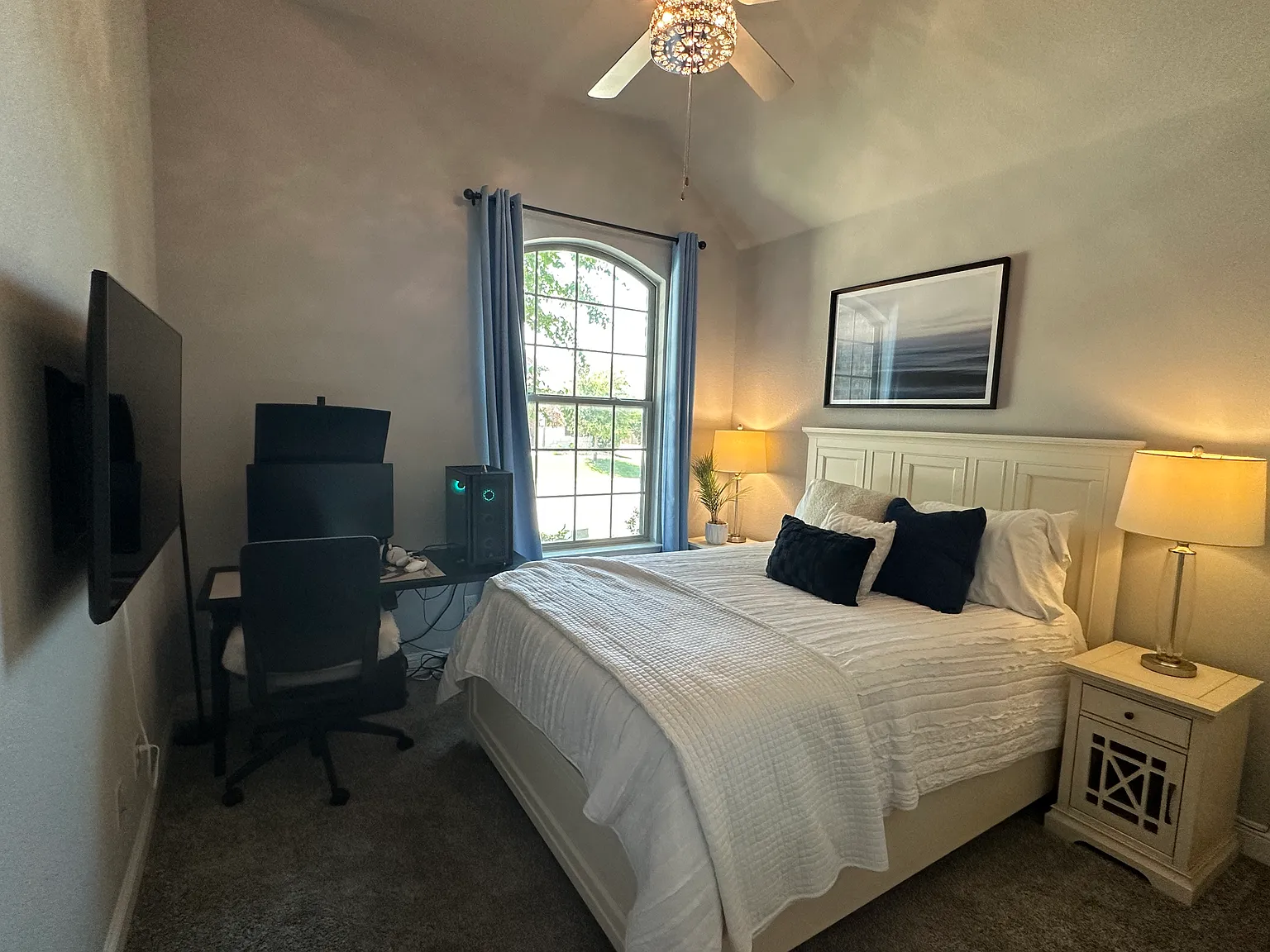 4 bed, 2623 sqft, $3,395 — Photo 3
