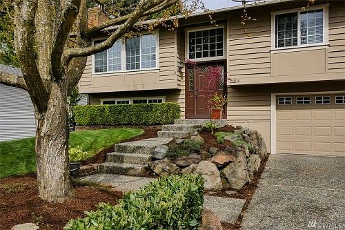 2nd image of 11204 NE 143rd Pl