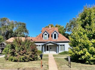695 E St, Phillipsburg, KS 67661