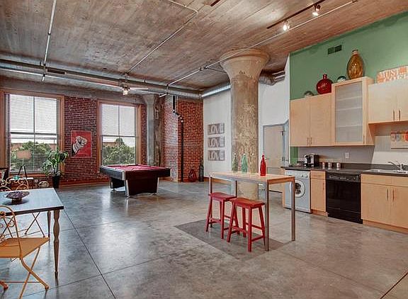 3rd image of 1601-1609 Washington Ave #210