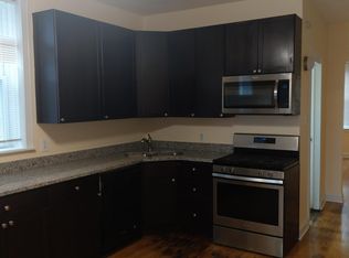 3010 W 42nd St FLOOR 1, Chicago, IL 60632