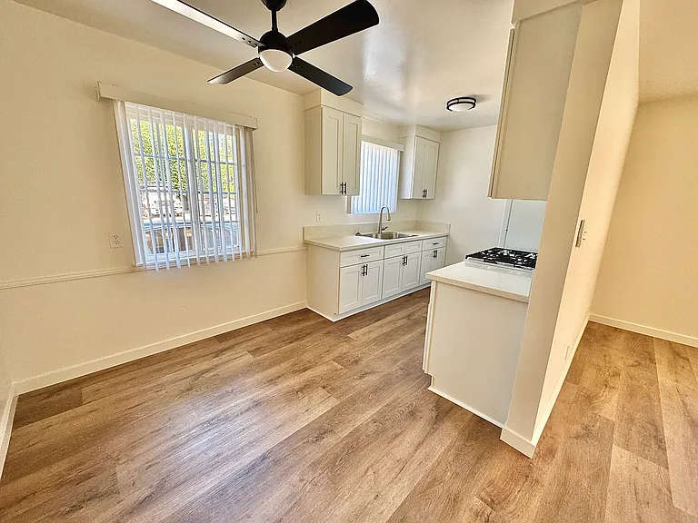 6743 Haskell Ave #3 — Photo 4