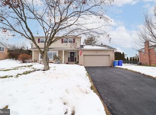 500 Cortleigh Dr, York, PA 17402