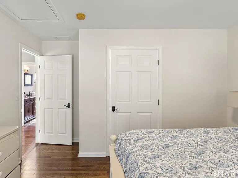 181 Martha Way — Photo 37