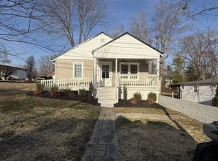 220 Woodland Dr, McMinnville, TN 37110