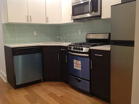 Rented by Reliance Realty Partners LLC  | media 31