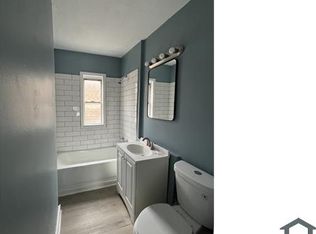 154 W 118th St #1, Chicago, IL 60628