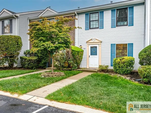 243 Bromley Pl, East Brunswick, NJ 08816