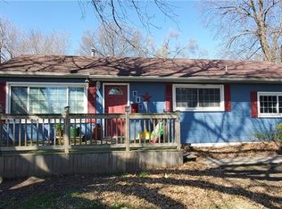 312 Jefferson Ln, Belton, MO 64012