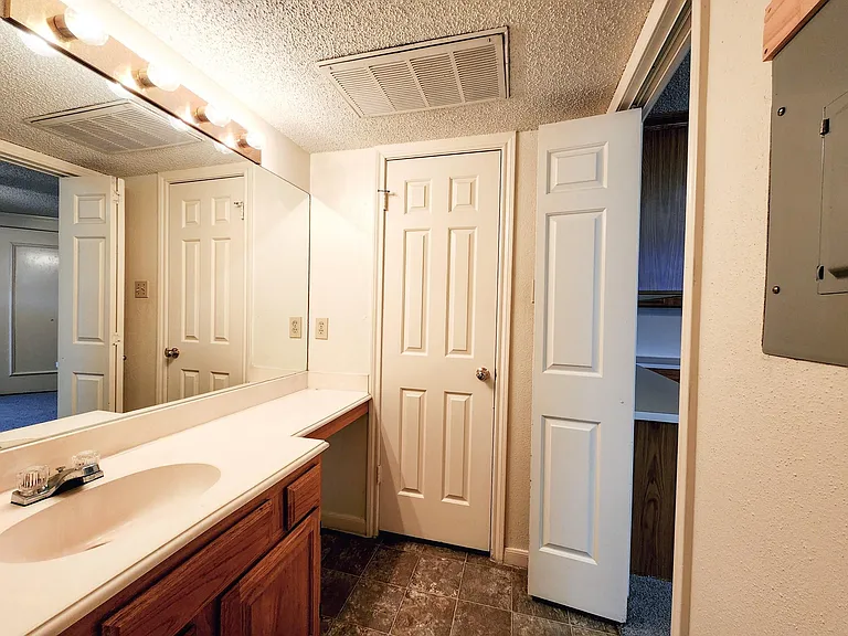 1311 Antoine Dr #148 — Photo 8