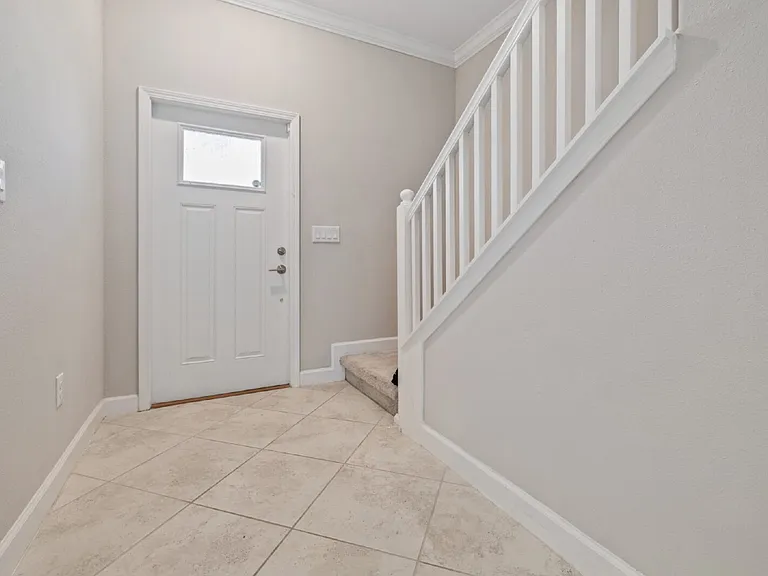 23252 Willow Glen Way — Photo 3