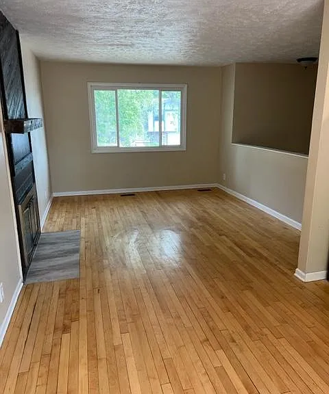 405 Bridger Rd — Photo 3