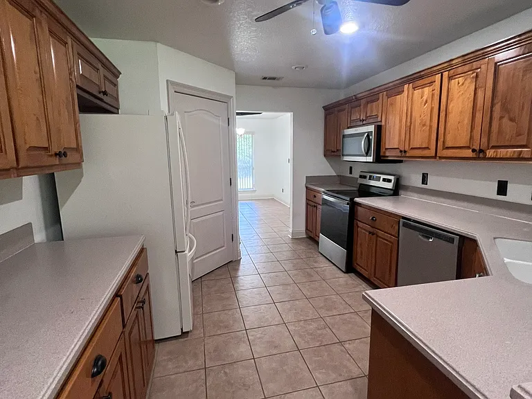 591 Ridge Lake Rd — Photo 7