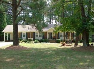 6724 Valley Dr, Raleigh, NC 27612