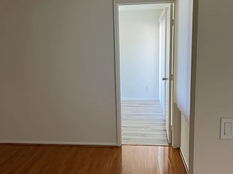 111 S Acacia Ave — Photo 10