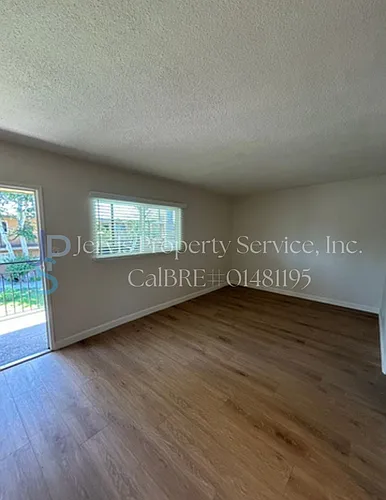 11918 Sproul St #2-F Photo 1