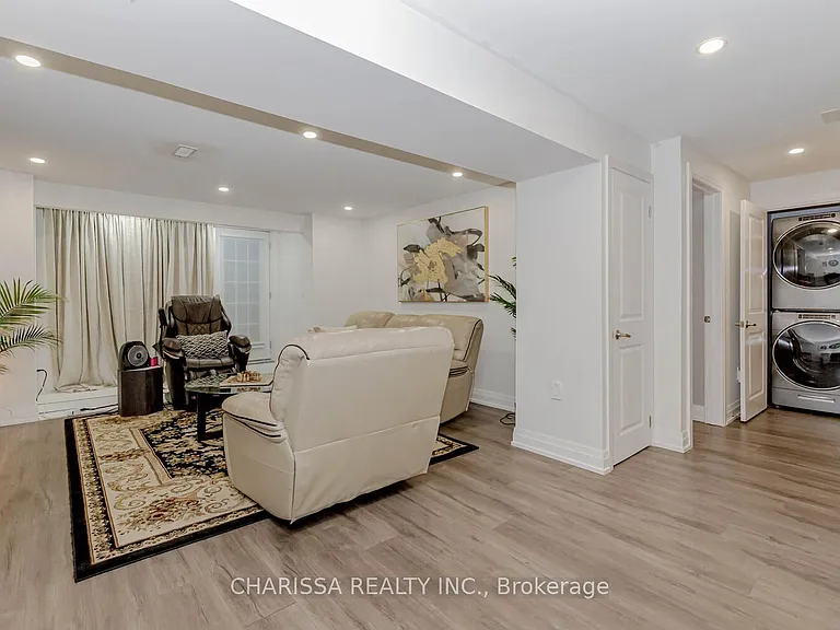 3321 Mintwood Cir — Photo 5