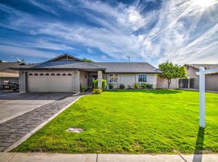 8611 N 83rd Dr, Peoria, AZ 85345