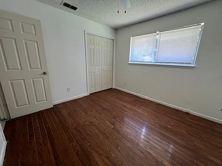 4826 Stonecrest Ct — Photo 14