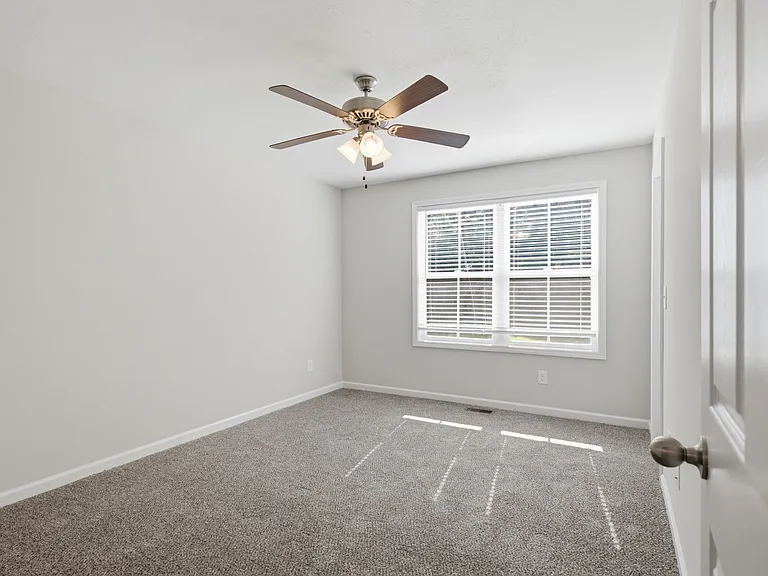 222 Cave St #B — Photo 19