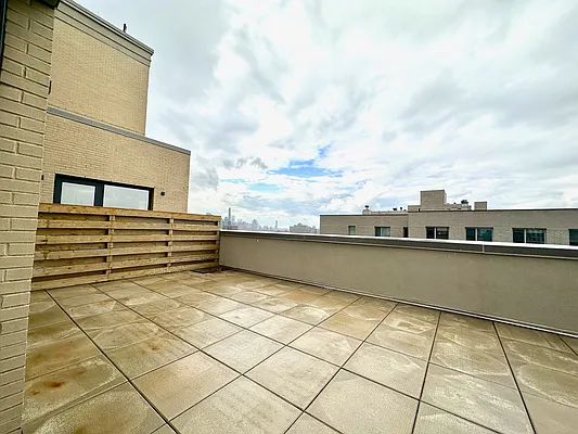 Rented by Zjama Realty Corp | media 25