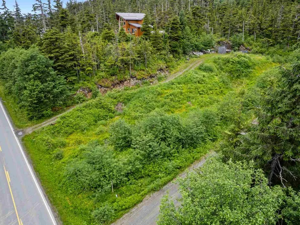16490 Ocean View Dr, Juneau, AK 99801