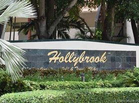 8962 S Hollybrook Blvd