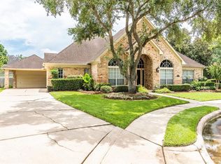 1906 Tangle Pines Ct, Houston, TX 77062