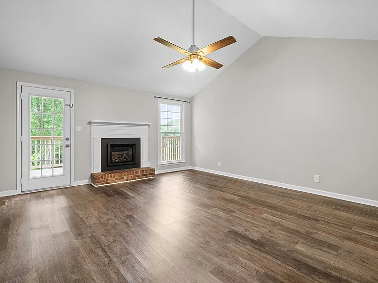 3066 Woody Ln — Photo 6