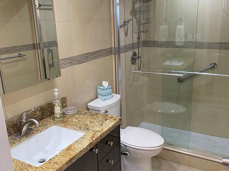 2nd image of 2899 Collins Ave APT 1046