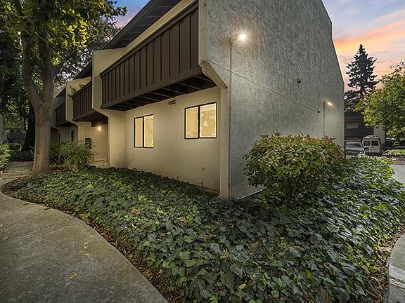 3rd image of 999 W Evelyn Ter APT 67