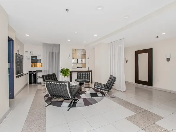 2287 Johnson Avenue image 20 of 22