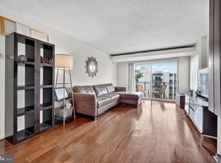 60 S Van Dorn St APT 519, Alexandria, VA 22304