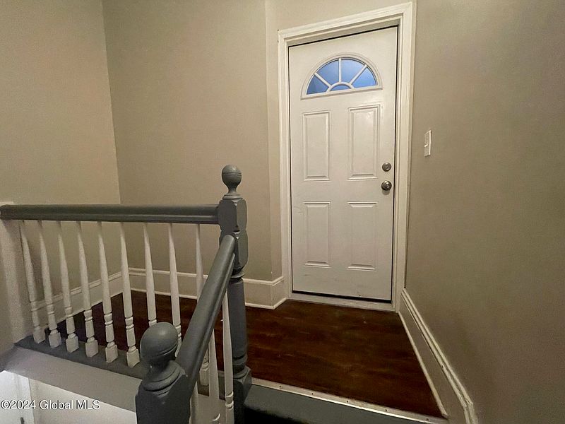 3rd image of 1033 Chrisler Avenue