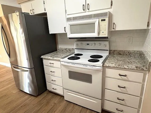 1005 Rickenbacker Dr — Photo 10