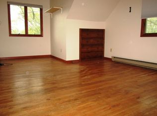 6 Jans Way, Andover, NJ 07821