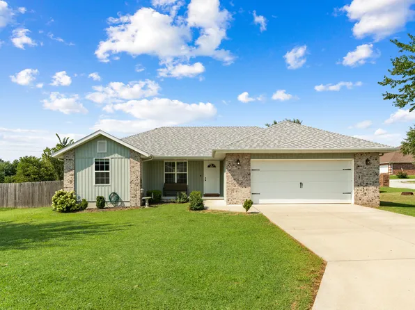 315 Town Loop, Marshfield, MO 65706
