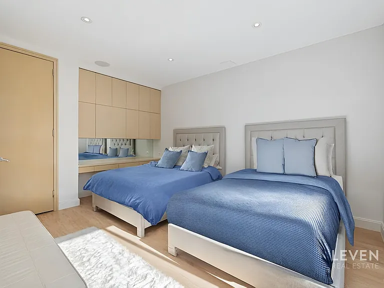 200 E 61st St #41AB — Photo 15